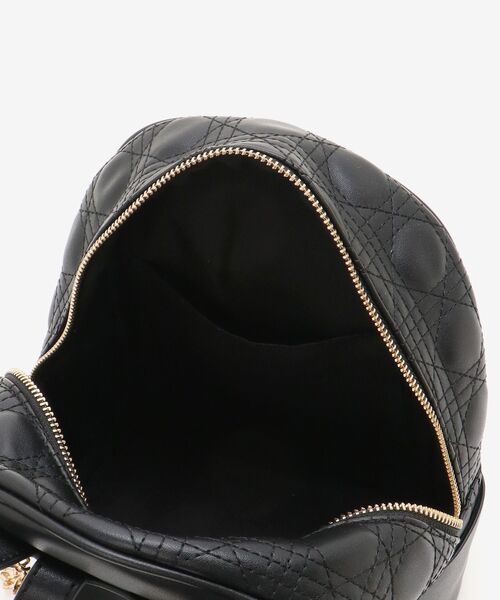 MAJESTIC LEGON（マジェスティックレゴン）の「チャームセットキルティングリュック（バックパック/リュック・レディース・アイボリー/ブラック・FREE）」の17枚目の写真