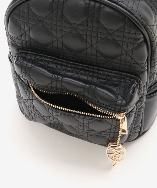 MAJESTIC LEGON（マジェスティックレゴン）の「チャームセットキルティングリュック（バックパック/リュック・レディース・アイボリー/ブラック・FREE）」の18枚目の写真