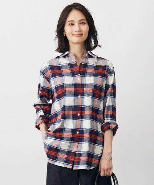 J.PRESS(ジェイプレス)の「コットン起毛タータンチェック シャツ ブラウス(シャツ/ブラウス・レディース・ネイビー系3/アイボリー系3/ブラック系3・T15/T13)」の1枚目の写真