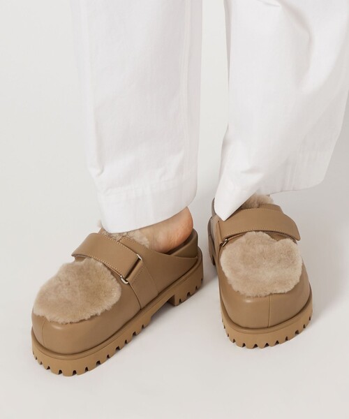 ODETTE E ODILE（オデットエオディール）の「ボリュームソールベルトサボ フラット30（その他シューズ・レディース・ベージュ/ブラック・35/37/36）」の4枚目の写真