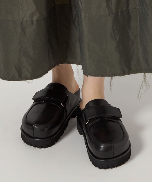 ODETTE E ODILE（オデットエオディール）の「ボリュームソールベルトサボ フラット30（その他シューズ・レディース・ベージュ/ブラック・35/37/36）」の7枚目の写真