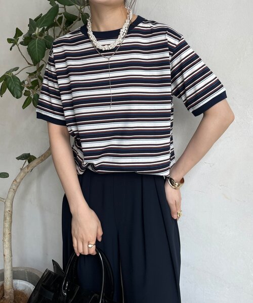 DouDou（ドゥドゥ）の「マルチボーダーTEE（Tシャツ/カットソー・レディース・ネイビー/ベージュ・FREE）」の6枚目の写真