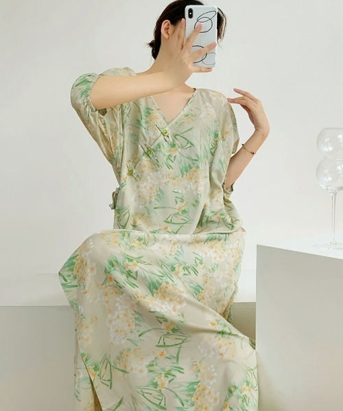 gossip!ロサンゼルス(ゴシップロサンゼルス)の「【5色展開】チャイナボタンリボンロングワンピース(ルームウェア/ナイトウェア)(ワンピース・レディース・マスタード/ベージュ/ピンク/ダークグリーン/グレー・FREE)」の3枚目の写真