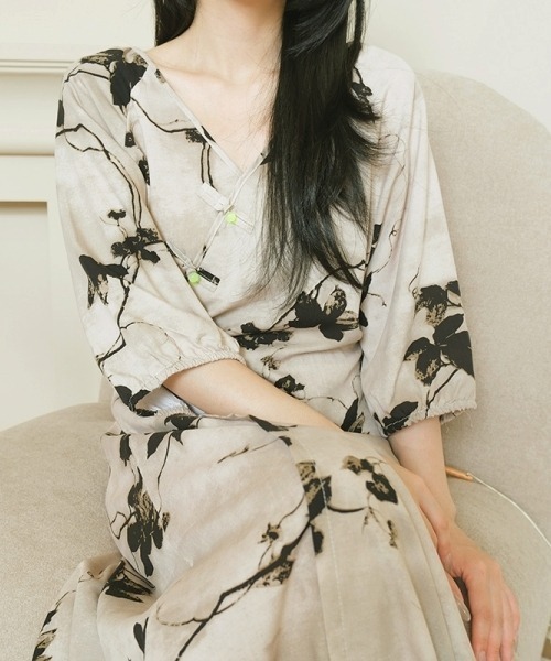 gossip!ロサンゼルス(ゴシップロサンゼルス)の「【5色展開】チャイナボタンリボンロングワンピース(ルームウェア/ナイトウェア)(ワンピース・レディース・マスタード/ベージュ/ピンク/ダークグリーン/グレー・FREE)」の10枚目の写真