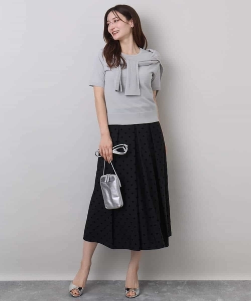 MK MICHEL KLEIN（エムケーミッシェルクラン）の「フロッキードット柄タックスカート/洗える（スカート・レディース・グレー/ブラック・38）」の6枚目の写真