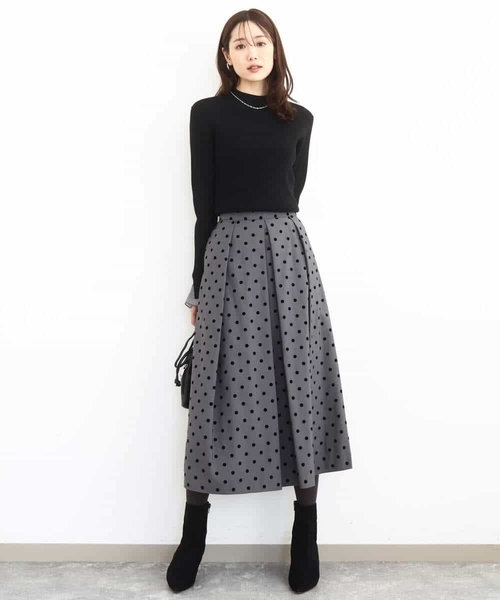 MK MICHEL KLEIN（エムケーミッシェルクラン）の「フロッキードット柄タックスカート/洗える（スカート・レディース・グレー/ブラック・38）」の19枚目の写真