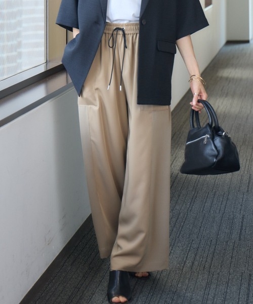 KATHARINE ROSS(キャサリンロス)の「【PILLINI/ピリーニ】トラックカーゴパンツ(カーゴパンツ・レディース・ベージュ/ブラック/カーキ・MEDIUM)」の2枚目の写真