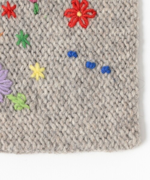 ビームスの百名品】手編み フラワー刺繍 マフラー（マフラー）｜BEAMS