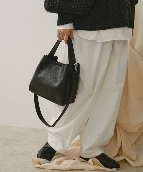 Libra Cue（リブラ キュー）の「2wayスクエアバッグ(ポーチ付き)（ショルダーバッグ・レディース・アイボリー/ブラック/ブラウン・FREE）」の16枚目の写真