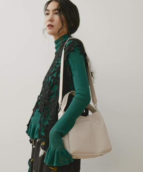 Libra Cue（リブラ キュー）の「2wayスクエアバッグ(ポーチ付き)（ショルダーバッグ・レディース・アイボリー/ブラック/ブラウン・FREE）」の9枚目の写真