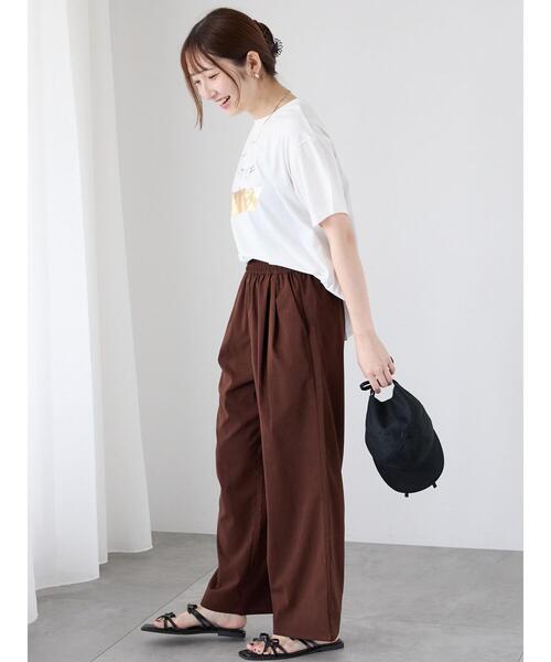 Te chichi TERRASSE（テチチテラス）の「【接触冷感】箔BIGロゴTシャツ（Tシャツ/カットソー・レディース・ベージュ/オフホワイト/チャコールグレー・F）」の5枚目の写真