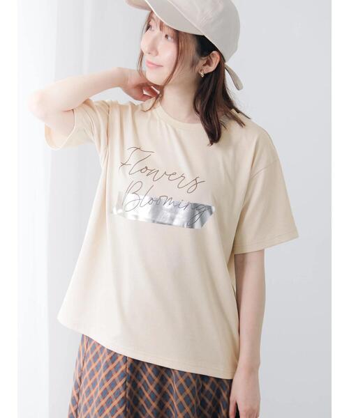 Te chichi TERRASSE（テチチテラス）の「【接触冷感】箔BIGロゴTシャツ（Tシャツ/カットソー・レディース・ベージュ/オフホワイト/チャコールグレー・F）」の9枚目の写真