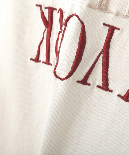 AVIREX(アヴィレックス)の「FADED NEW YORK T-SHIRT/フェイドニューヨークTシャツ(Tシャツ/カットソー・レディース・オフホワイト/チャコールグレー/グリーン・F)」の22枚目の写真