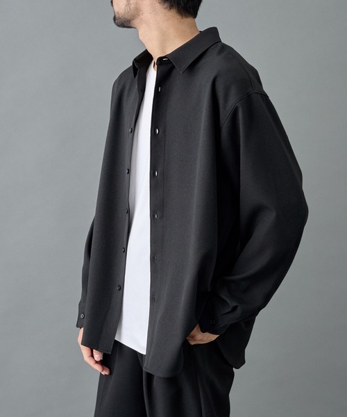 COLONY 2139（コロニートゥーワンスリーナイン）の「ウォッシャブルストレッチミニマルシャツ（シャツ/ブラウス・メンズ・ブラウン/ブラック/チャコールグレー・LARGE/MEDIUM）」の5枚目の写真