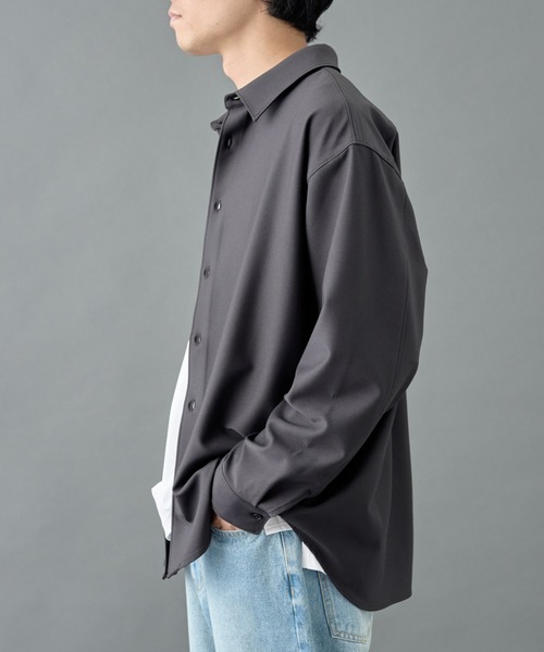 COLONY 2139（コロニートゥーワンスリーナイン）の「ウォッシャブルストレッチミニマルシャツ（シャツ/ブラウス・メンズ・ブラウン/ブラック/チャコールグレー・LARGE/MEDIUM）」の9枚目の写真