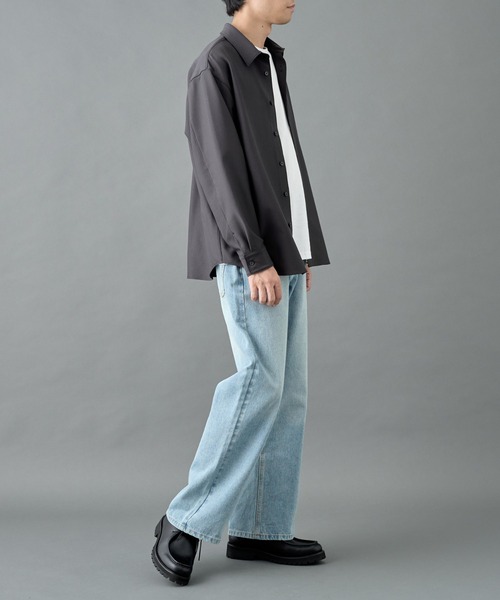 COLONY 2139（コロニートゥーワンスリーナイン）の「ウォッシャブルストレッチミニマルシャツ（シャツ/ブラウス・メンズ・ブラウン/ブラック/チャコールグレー・LARGE/MEDIUM）」の22枚目の写真