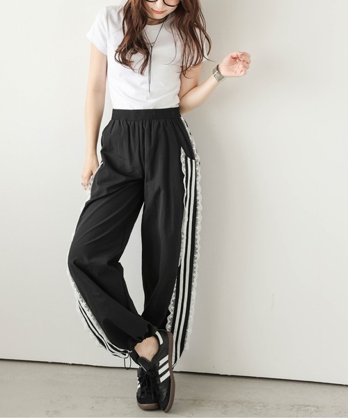 AMELY（エミリー）の「サイドレースライントラックパンツ（その他パンツ・レディース・ネイビー/ベージュ/ブラック・フリー）」の12枚目の写真