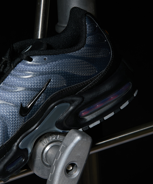 AIR JORDAN（エアジョーダン）の「【NIKE / ナイキ】 AIR MAX PLUS PRM IB2253- 001（スニーカー・メンズ・ブラック・80/85/90/95/100/105/110）」の12枚目の写真