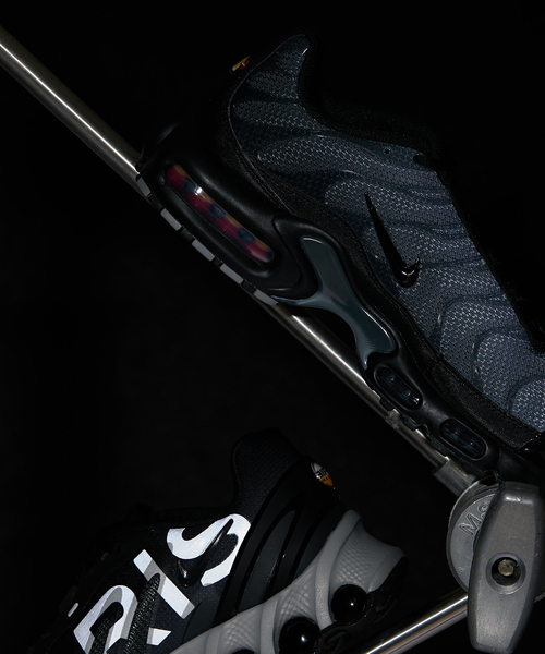 AIR JORDAN（エアジョーダン）の「【NIKE / ナイキ】 AIR MAX PLUS PRM IB2253- 001（スニーカー・メンズ・ブラック・80/85/90/95/100/105/110）」の16枚目の写真