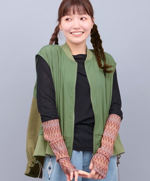 チチカカ（チチカカ）の「ヴィンテージローンMA-1ベスト（ベスト・レディース・ホワイト/カーキ/ブラック・FREE）」の3枚目の写真