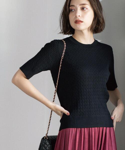 OPAQUE.CLIP（オペークドットクリップ）の「ケーブルハーフスリーブニット【UVケア/洗濯機OK】《6col/S～LL》（ニット/セーター・レディース・グリーン/アイボリー/ブラック/ネイビー/キャメル/ボルドー・36/38/40/42）」の3枚目の写真