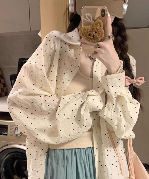 Mayree（メイリー）の「【Mayree】ドット柄 バックリボン オープンデザイン 長袖 シャツ（シャツ/ブラウス・レディース・アイボリー・LARGE/MEDIUM/SMALL）」の3枚目の写真