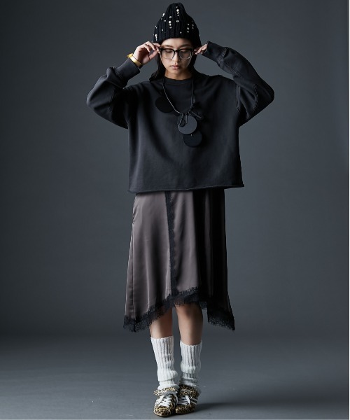 GEVS.(ジェイヴィス)の「サテンキャミソールワンピース<大きいサイズ有>GEVS.(ワンピース・レディース・ブラック/ブラウン・5L/4L/3L/LL/L/M)」の6枚目の写真