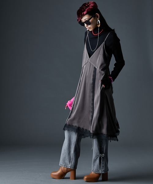 GEVS.(ジェイヴィス)の「サテンキャミソールワンピース<大きいサイズ有>GEVS.(ワンピース・レディース・ブラック/ブラウン・5L/4L/3L/LL/L/M)」の10枚目の写真