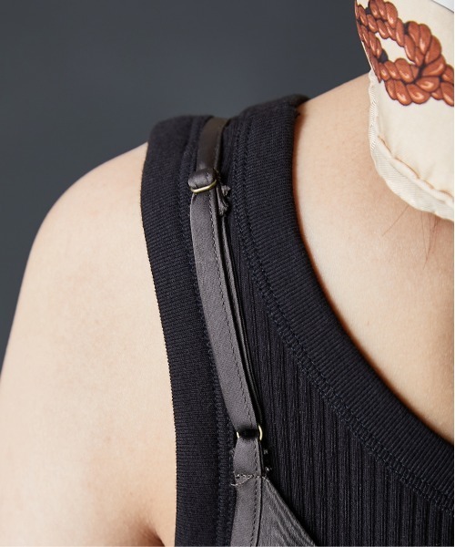 GEVS.(ジェイヴィス)の「サテンキャミソールワンピース<大きいサイズ有>GEVS.(ワンピース・レディース・ブラック/ブラウン・5L/4L/3L/LL/L/M)」の19枚目の写真