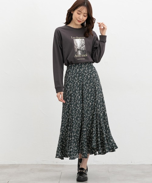 Honeys(ハニーズ)の「フォトプリントTシャツ(Tシャツ/カットソー・レディース・スミクロ/モカ/ホワイト×レッド/ホワイト×ブルー/グレイッシュブルー・L/LL/M/S)」の7枚目の写真