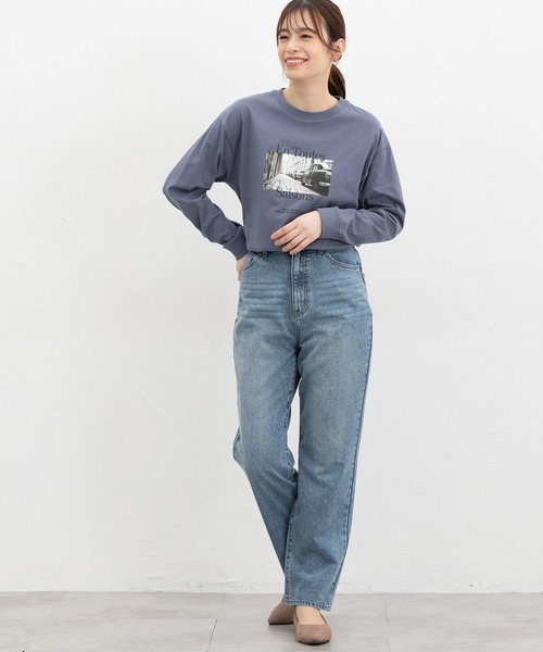 Honeys(ハニーズ)の「フォトプリントTシャツ(Tシャツ/カットソー・レディース・スミクロ/モカ/ホワイト×レッド/ホワイト×ブルー/グレイッシュブルー・L/LL/M/S)」の9枚目の写真