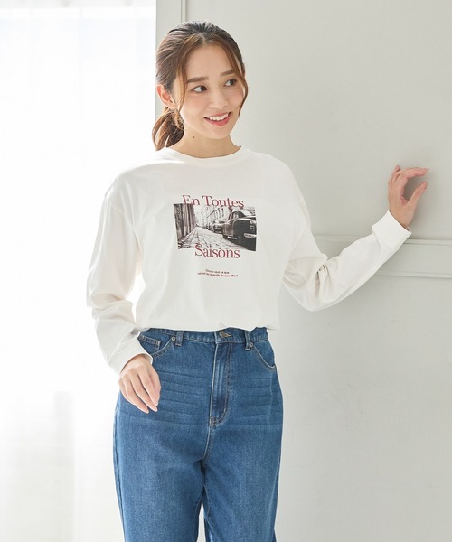 Honeys(ハニーズ)の「フォトプリントTシャツ(Tシャツ/カットソー・レディース・スミクロ/モカ/ホワイト×レッド/ホワイト×ブルー/グレイッシュブルー・L/LL/M/S)」の17枚目の写真