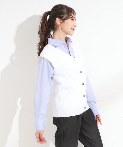 DRESKIP（ドレスキップ）の「【S-LL】ゴールドボタンが上品 大人のニットベスト（ベスト・レディース・ブラック/ダークブラウン/オフホワイト・03/04/02/01）」の5枚目の写真