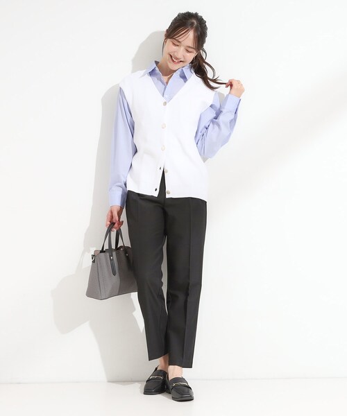 DRESKIP（ドレスキップ）の「【S-LL】ゴールドボタンが上品 大人のニットベスト（ベスト・レディース・ブラック/ダークブラウン/オフホワイト・03/04/02/01）」の6枚目の写真