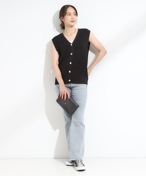 DRESKIP（ドレスキップ）の「【S-LL】ゴールドボタンが上品 大人のニットベスト（ベスト・レディース・ブラック/ダークブラウン/オフホワイト・03/04/02/01）」の10枚目の写真