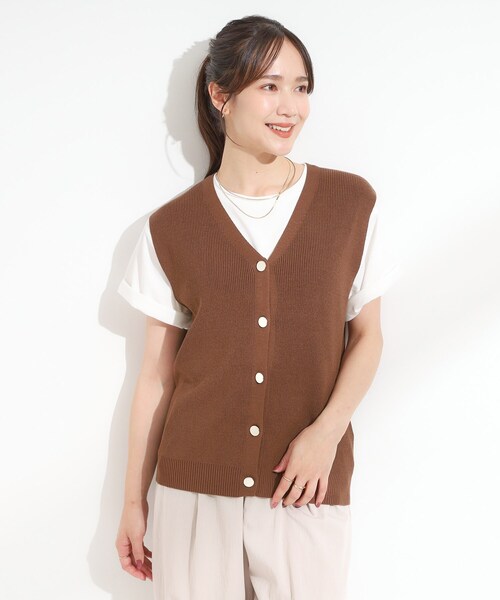 DRESKIP（ドレスキップ）の「【S-LL】ゴールドボタンが上品 大人のニットベスト（ベスト・レディース・ブラック/ダークブラウン/オフホワイト・03/04/02/01）」の12枚目の写真