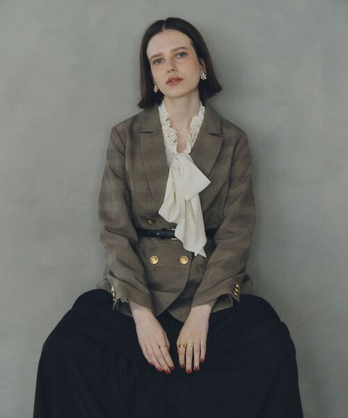 YECCA VECCA（イェッカヴェッカ）の「金釦テーラードジャケット（テーラードジャケット・レディース・ホワイト系その他7/ブラウン系その他4/ネイビー・FREE）」の9枚目の写真