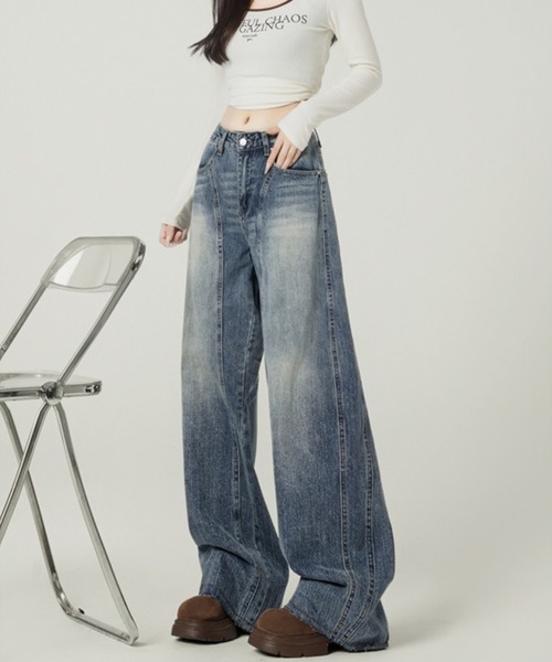 ADDITION STORE(アディションストア)の「【キレイな色落ちが◎】ハイウエスト ビンテージ ワイドデニム / High-waisted vintage wide-leg denim(デニムパンツ・レディース・ブルー・LARGE/MEDIUM/SMALL)」の6枚目の写真