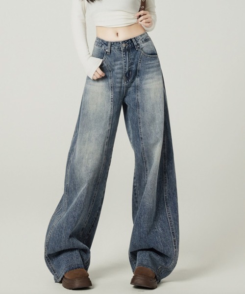 ADDITION STORE(アディションストア)の「【キレイな色落ちが◎】ハイウエスト ビンテージ ワイドデニム / High-waisted vintage wide-leg denim(デニムパンツ・レディース・ブルー・LARGE/MEDIUM/SMALL)」の7枚目の写真