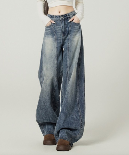 ADDITION STORE(アディションストア)の「【キレイな色落ちが◎】ハイウエスト ビンテージ ワイドデニム / High-waisted vintage wide-leg denim(デニムパンツ・レディース・ブルー・LARGE/MEDIUM/SMALL)」の8枚目の写真