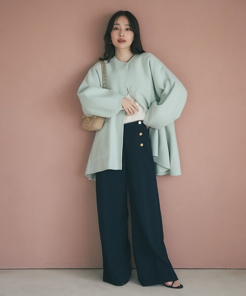 La boutique BonBon ライトラグランフレアコート フレアシルエットとぽわんと袖が魅力的な】ライトラグランフレア