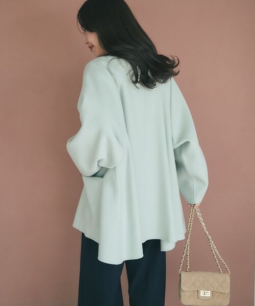 La boutique BonBon(ラブティックボンボン)の「【今すぐお届け!・miki監修カラーあり】ライトラグランフレアコート(ノーカラーコート・レディース・ピンク/ミント/グレイッシュベージュ/ネイビー・FREE)」の9枚目の写真