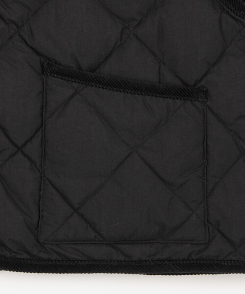 GYMPHLEX(ジムフレックス)の「Gymphlex | ナイロンタフタ キルトダウンショートベスト SOLID WOMEN(ダウンベスト・レディース・ブラック・14)」の16枚目の写真