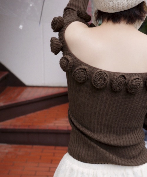 igi(イジ)の「ROSIE HUG KNIT / ローズニットトップス(ニット/セーター・レディース・ライトグリーン/ピンク/ブラウン・FREE)」の8枚目の写真
