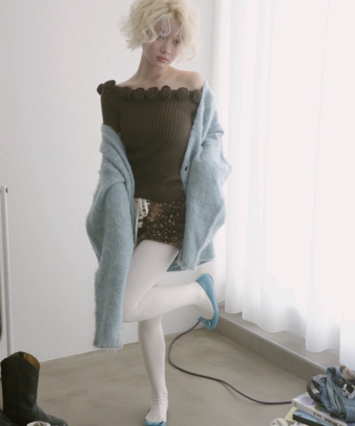 igi(イジ)の「ROSIE HUG KNIT / ローズニットトップス(ニット/セーター・レディース・ライトグリーン/ピンク/ブラウン・FREE)」の21枚目の写真