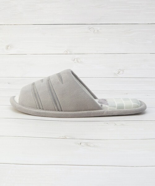 one'sterrace(ワンズテラス)の「和にゃんこ スリッパ サバ(ルームシューズ/スリッパ・レディース・グレー系4・99)」の3枚目の写真
