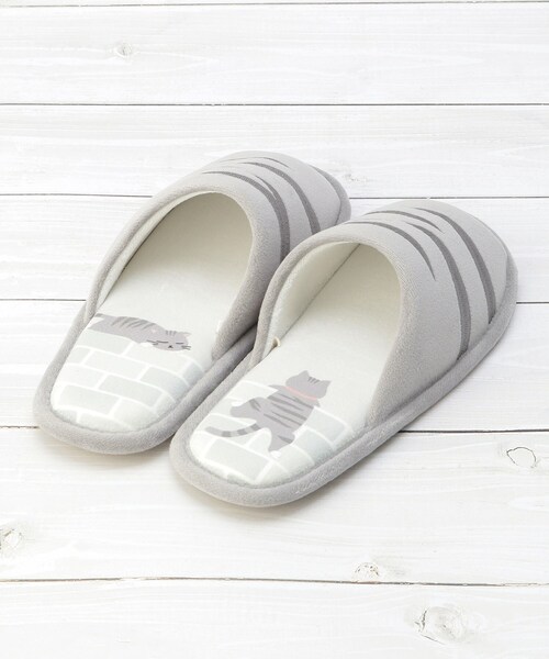 one'sterrace(ワンズテラス)の「和にゃんこ スリッパ サバ(ルームシューズ/スリッパ・レディース・グレー系4・99)」の4枚目の写真