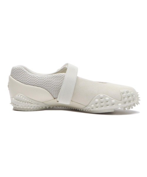 PUMA(プーマ)の「MOSTRO FEY PRM 401062-02(バレエシューズ・メンズ・ホワイト・23.5cm/24.5cm/23.0cm/24.0cm/28.0cm/25.0cm/29.0cm/28.5cm/27.5cm/26.5cm/22.5cm/27.0cm/25.5cm)」の2枚目の写真