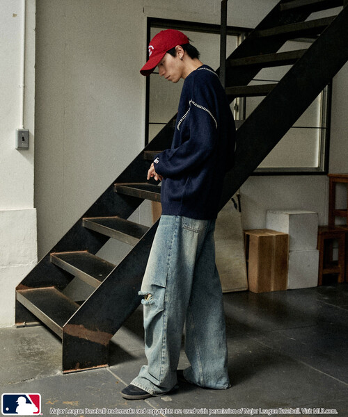 MLB(メジャーリーグベースボール)の「MLB/メジャーリーグベースボール 別注 STITCH KNIT POLO/ステッチニットポロ(限定展開)(ニット/セーター・メンズ・ブラウン/ブラック/ネイビー・LARGE/MEDIUM/SMALL)」の9枚目の写真