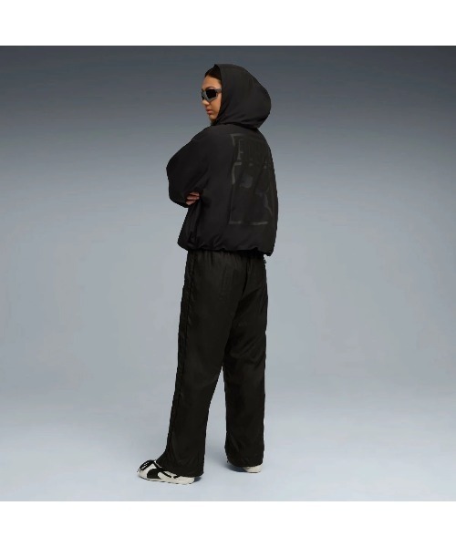 PUMA(プーマ)の「PUMA PUMA x ROSE OVERSIZED HALF-ZIP PADDED JACKET(プーマ プーマ x ロゼ オーバーサイズド ハーフジップ パデッド ジャケット)(ブルゾン・レディース・ブラック系・SMALL/MEDIUM/LARGE)」の7枚目の写真